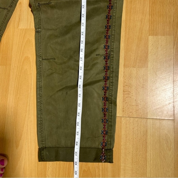 Sundance Olive Green Embroidered Cargo Pants Size 14 Boho Earthy - Picture 12 of 16